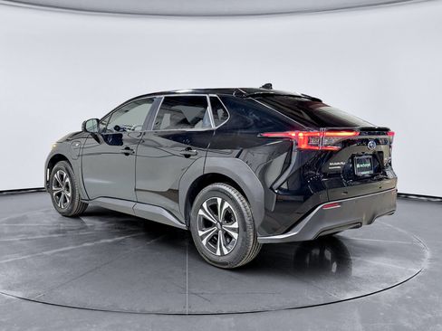 Used 2023 Subaru Solterra AWD image 2