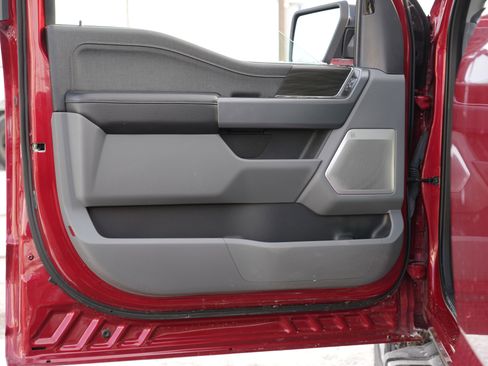 Used 2024 Ford F150 Lariat w/ Equipment Group 502A High image 16