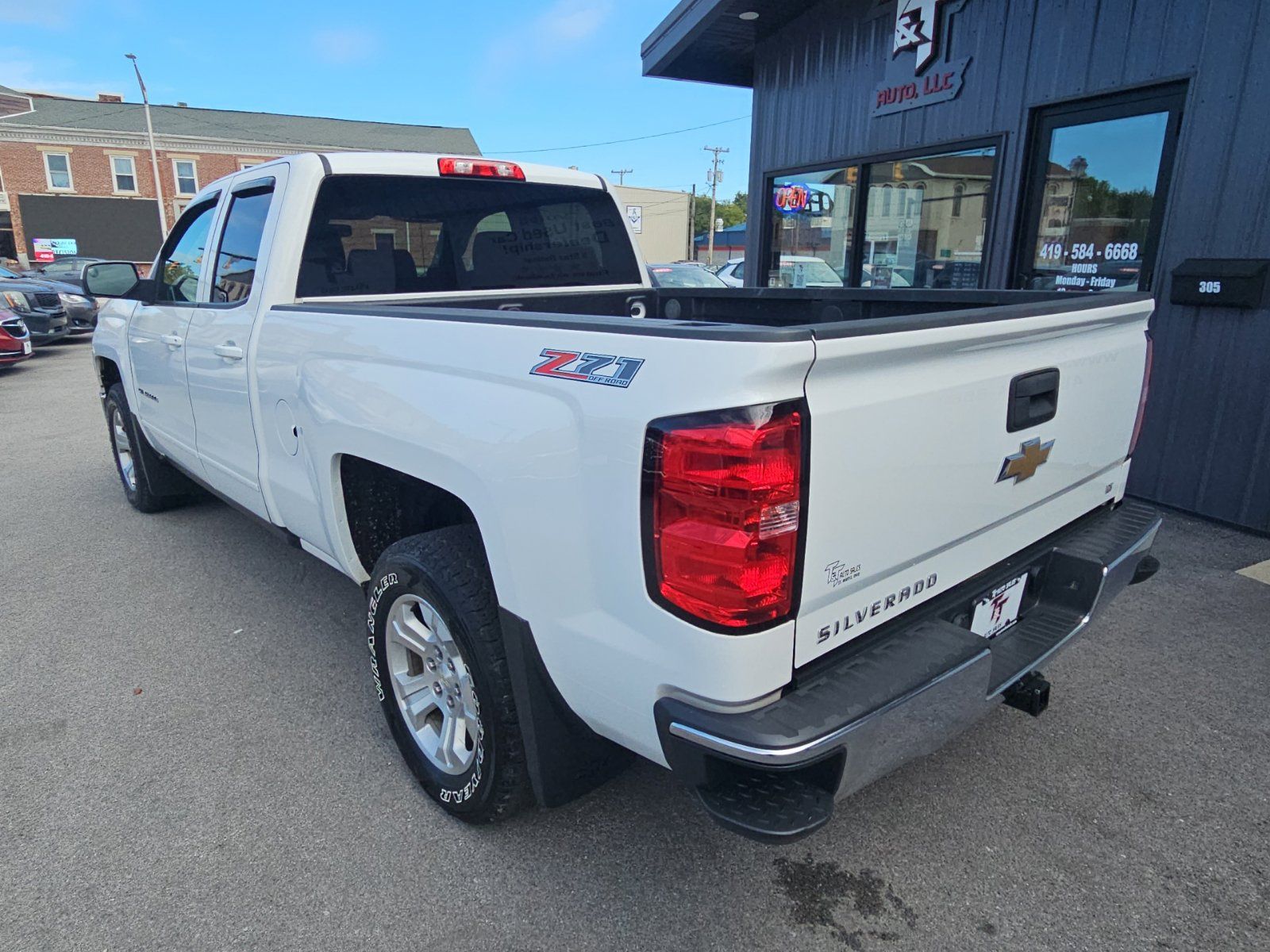 Used 2015 Chevrolet Silverado 1500 LT w/ All Star Edition AWD/4WD image 4