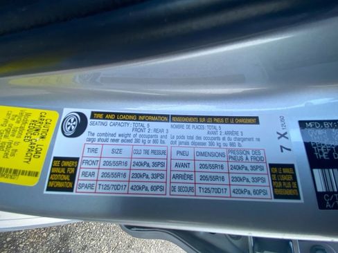 Used 2024 Toyota Corolla LE image 25