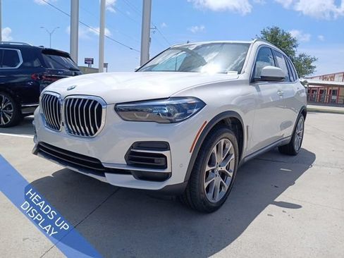 Used 2022 BMW X5 sDrive40i w/ Luxury Seating Package RWD image 3