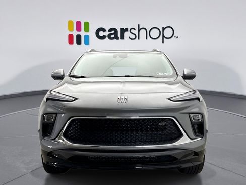 Used 2025 Buick Encore GX Sport Touring w/ Advanced Technology Package image 8