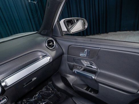 Certified 2026 Mercedes-Benz GLB 250 image 21