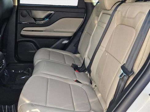 New 2025 Lincoln Corsair Reserve image 16