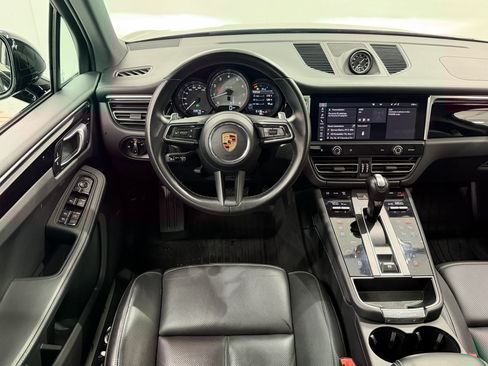 Certified 2024 Porsche Macan S AWD/4WD image 25