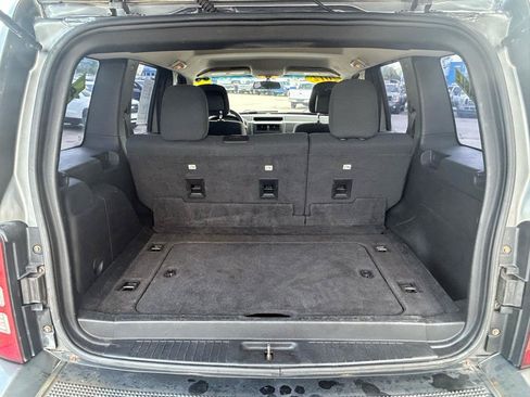 Used 2012 Jeep Liberty Sport AWD/4WD image 17