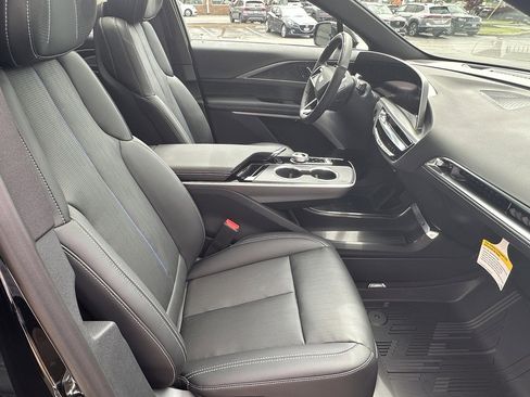 New 2025 Cadillac Lyriq Luxury w/ LPO, Floor Liner Package image 15