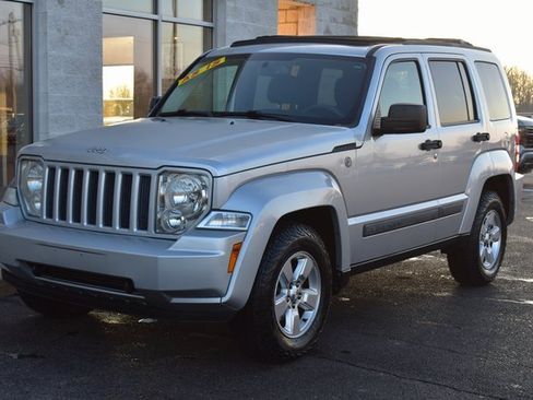 Used 2012 Jeep Liberty Sport w/ Popular Equipment Group image 9