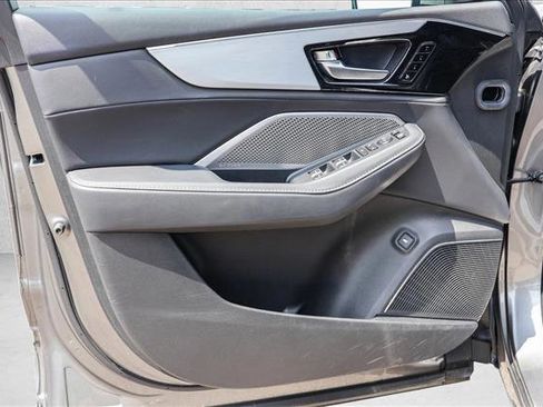 Used 2023 Acura MDX SH-AWD w/ Technology Package image 12