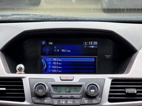 Used 2016 Honda Odyssey SE image 18