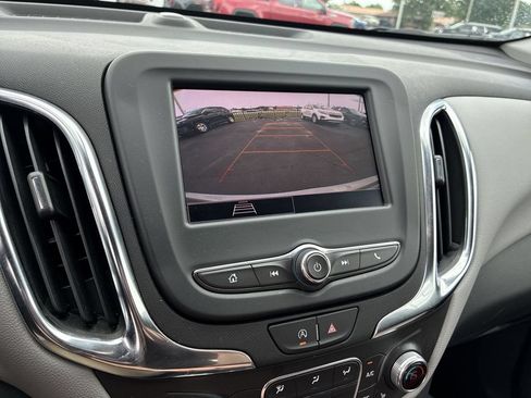 Used 2024 Chevrolet Equinox LT AWD/4WD image 16