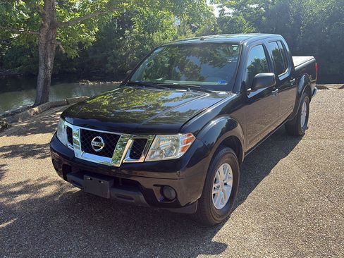 Used 2017 Nissan Frontier SV RWD image 12