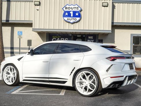 Used 2022 Lamborghini Urus AWD/4WD image 5