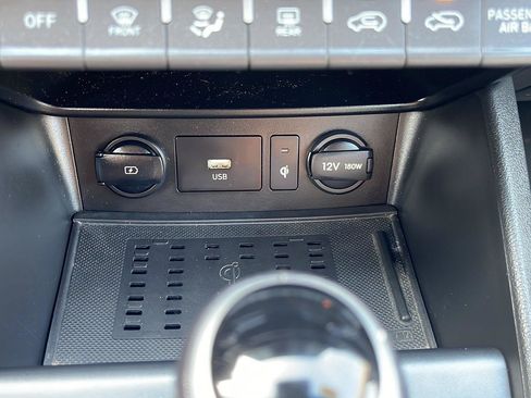 Used 2022 Hyundai Kona SEL w/ Convenience Package AWD/4WD image 25