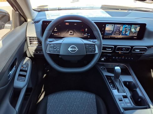 New 2026 Nissan Sentra SV w/ SV Convenience Package FWD image 13