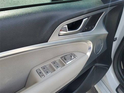 Used 2019 Genesis G70 3.3T Advanced w/ Elite Package image 9