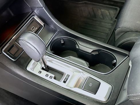 Used 2023 Subaru Ascent Premium w/ Convenience Package image 24