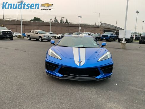 Used 2024 Chevrolet Corvette Stingray Preferred Cpe w/ Battery Protection Package RWD image 2