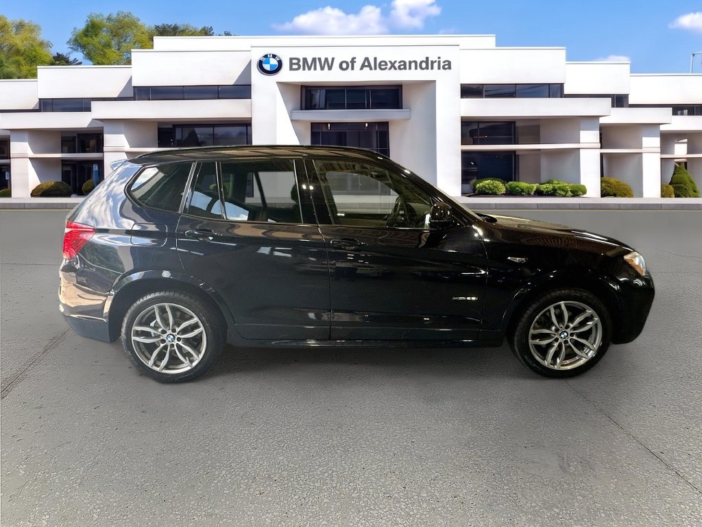 Used 2017 BMW X3 xDrive28i AWD/4WD image 4