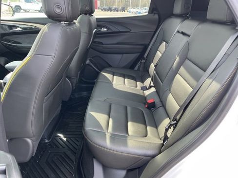 Used 2025 Chevrolet TrailBlazer ACTIV w/ Convenience Package image 17