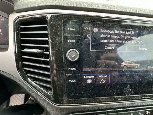 Used 2023 Volkswagen Atlas SEL R-Line image 14