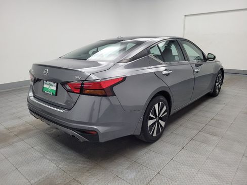 Used 2022 Nissan Altima 2.5 SV w/ SV Premium Package FWD image 9