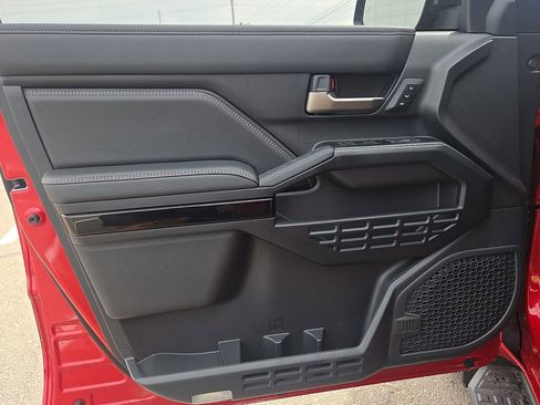 New 2026 Toyota 4Runner Limited AWD/4WD image 17
