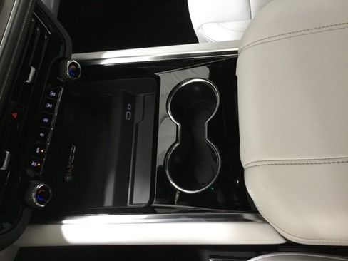 New 2026 Chevrolet Tahoe Premier image 38