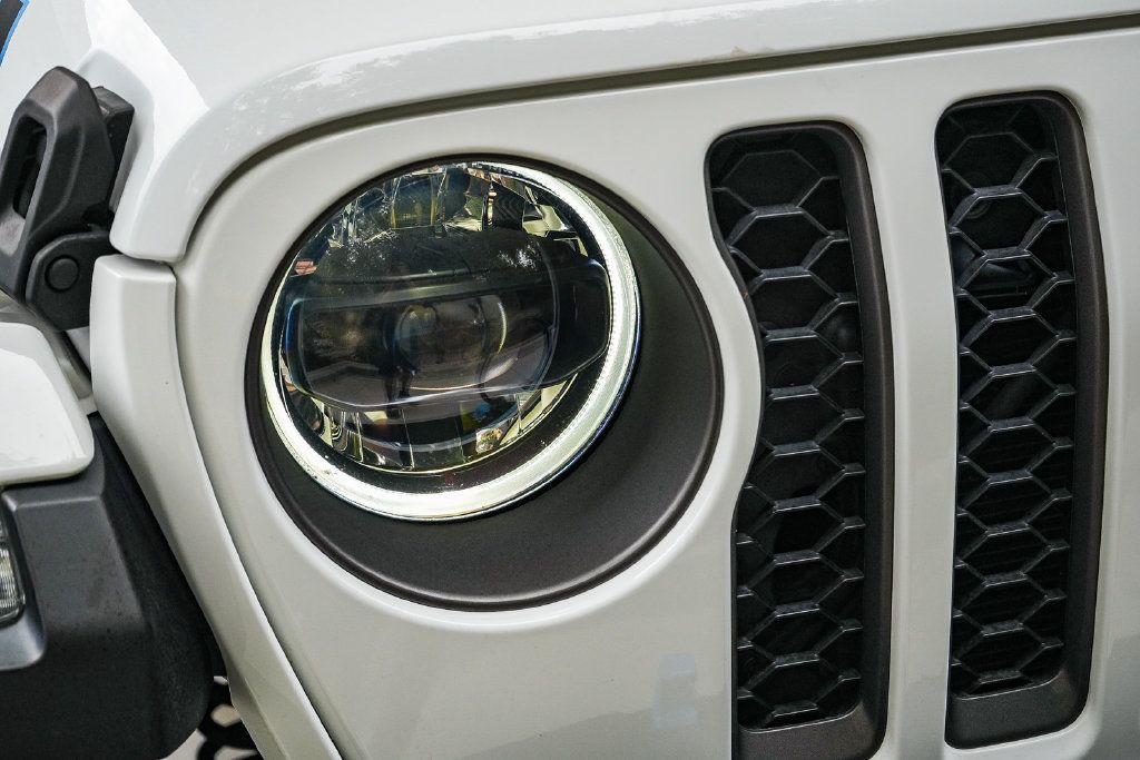 Used 2023 Jeep Wrangler Unlimited Rubicon 4xe AWD/4WD image 8