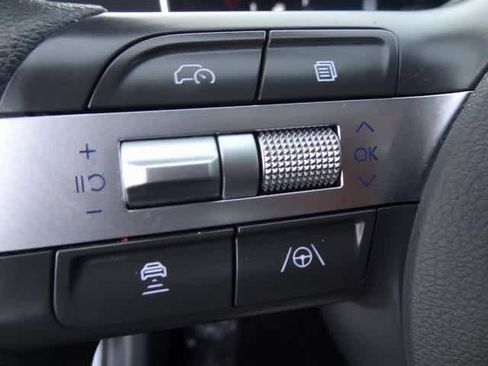 Used 2024 Hyundai Sonata SEL image 16