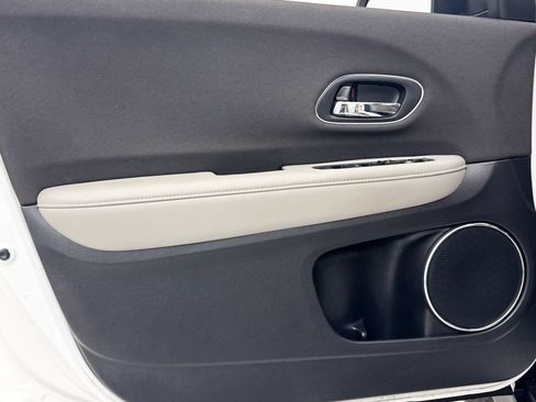 Used 2019 Honda HR-V EX image 26