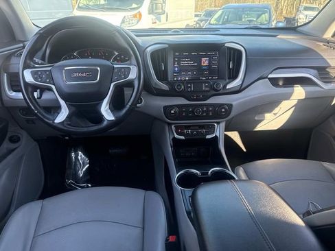Used 2023 GMC Terrain SLT image 17