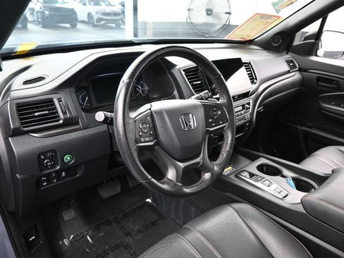 Used 2024 Honda Passport TrailSport image 12