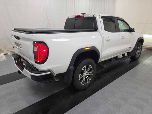 Used 2024 GMC Canyon AT4 AWD/4WD image 4