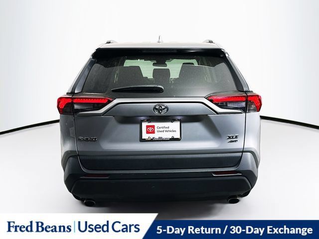 Used 2023 Toyota RAV4 XLE AWD/4WD image 7