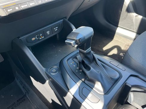 Used 2025 Kia K4 FWD image 41