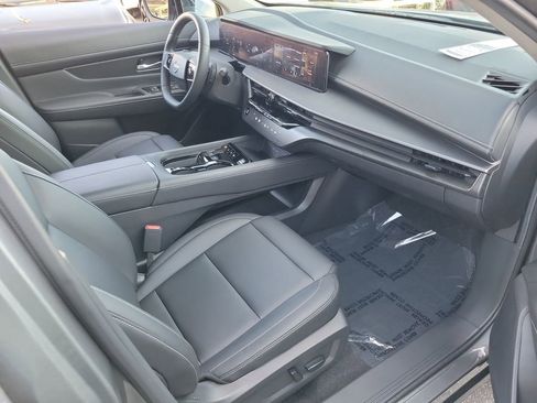 Certified 2025 Nissan Murano SV image 16