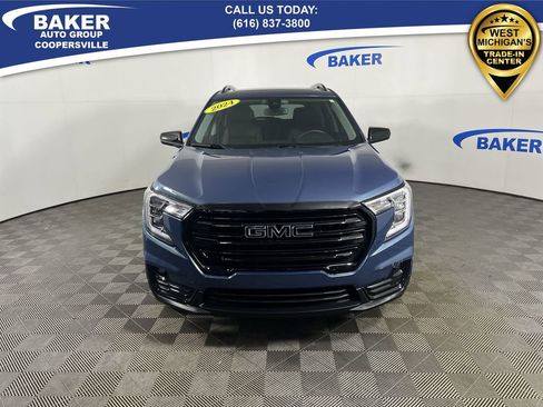 Certified 2024 GMC Terrain SLT w/ Elevation Edition image 3