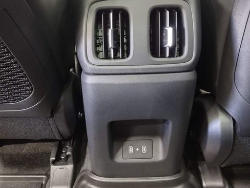 Certified 2025 Hyundai Tucson SEL AWD/4WD image 36