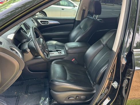 Used 2018 Nissan Pathfinder SL AWD/4WD image 13