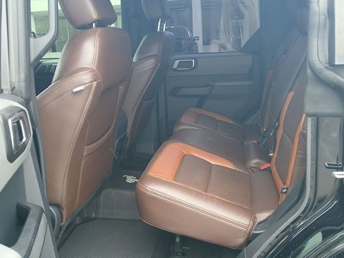 Used 2021 Ford Bronco Base w/ Sasquatch Package image 11