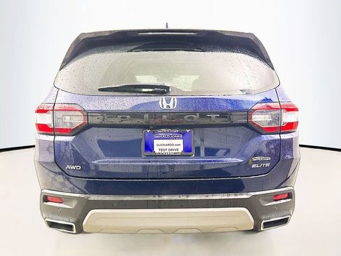 Certified 2025 Honda Pilot Elite image 15