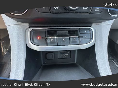 Used 2020 GMC Acadia SLT FWD image 21