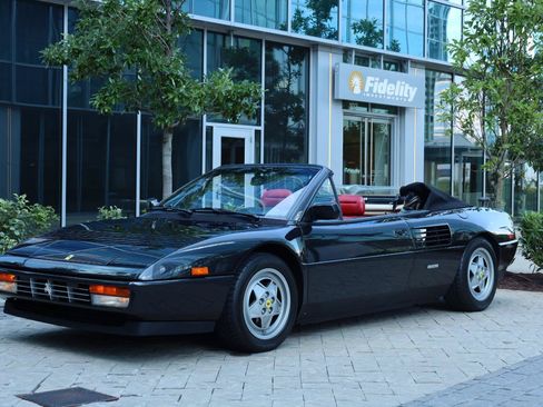 Used 1989 Ferrari Mondial T Cabriolet RWD image 86