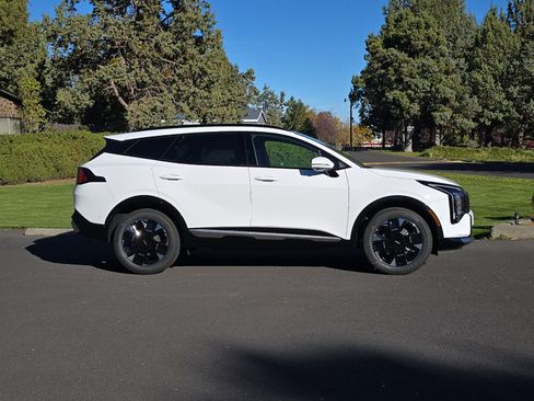 New 2026 Kia Sportage SX image 3