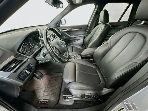 Used 2018 BMW X1 sDrive28i image 13