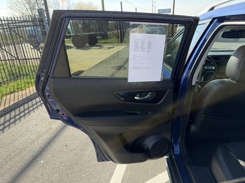 Used 2020 Nissan Rogue SL image 20