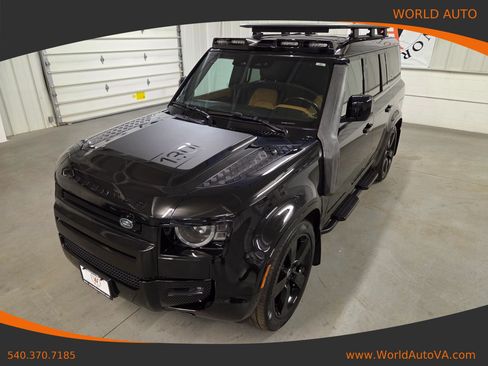Used 2024 Land Rover Defender 130 X-Dynamic SE AWD/4WD image 1