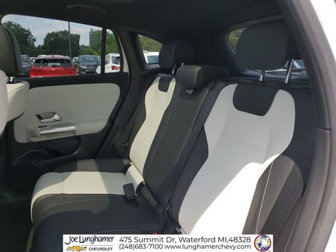Used 2021 Mercedes-Benz GLA 250 4MATIC image 24
