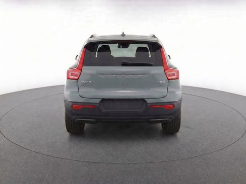 Certified 2023 Volvo XC40 B5 Plus w/ Protection Package Premier AWD/4WD image 10
